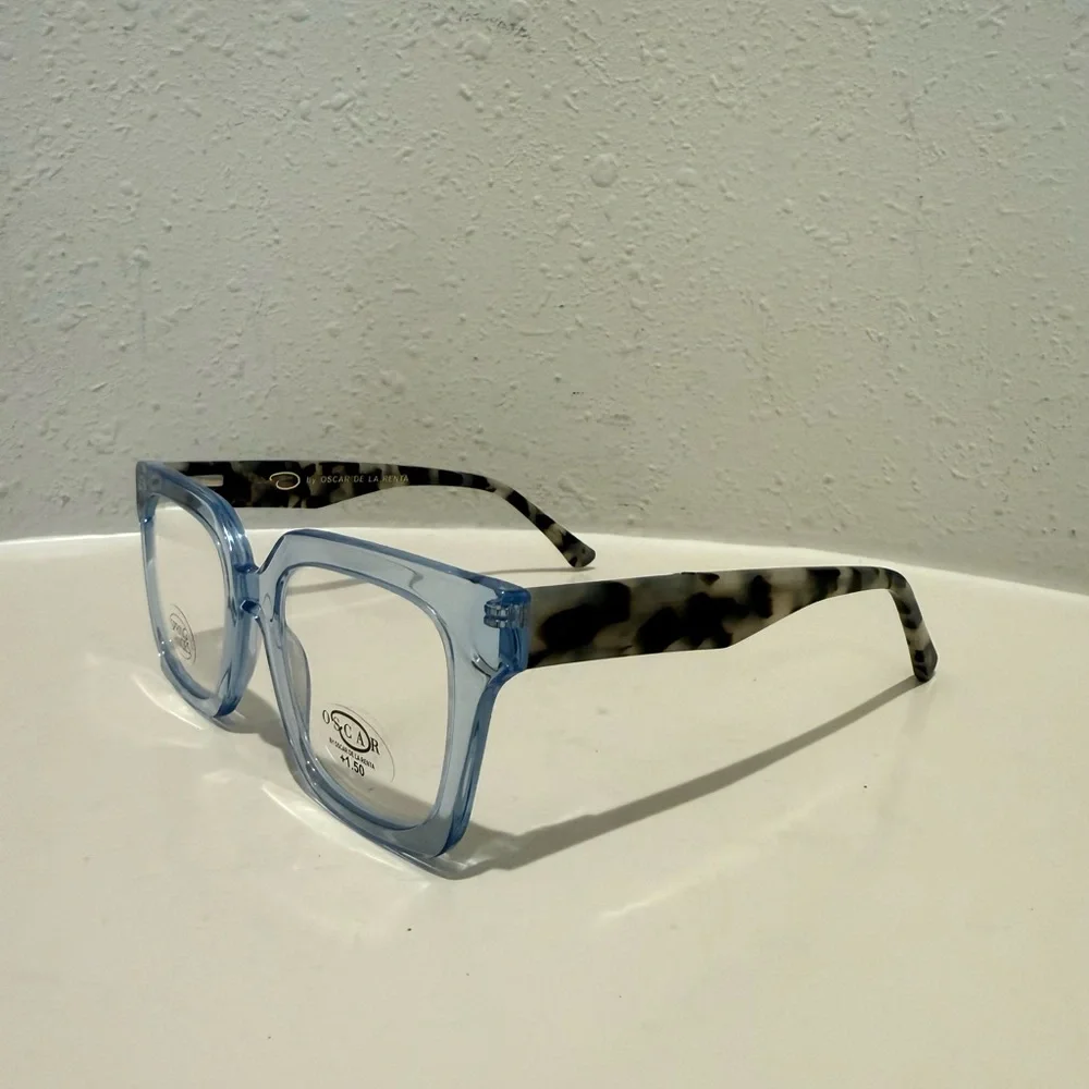Oscar de la Renta size let